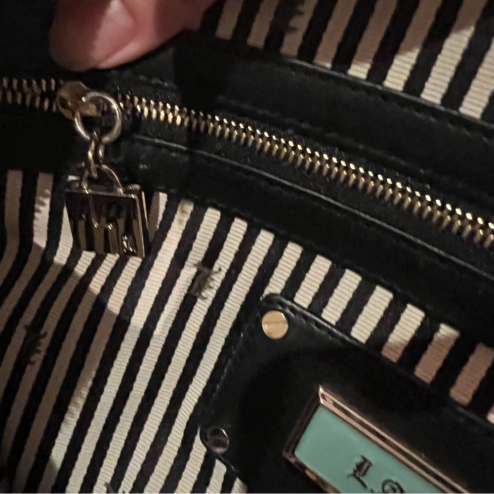 LAMB Imperia bag, black with gold accents - Picture 6 of 10